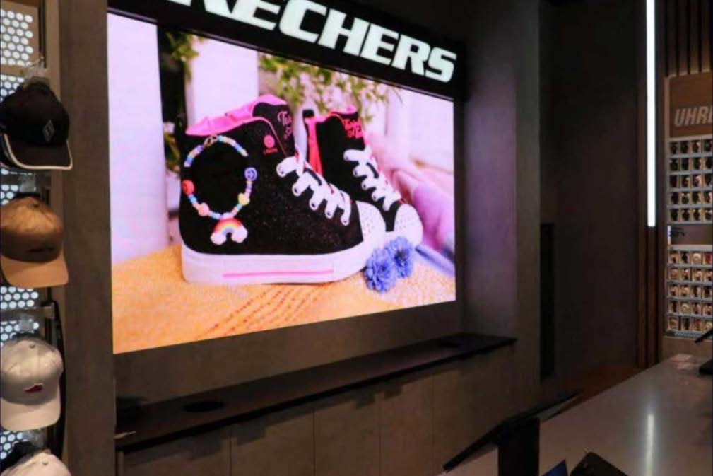 Skechers